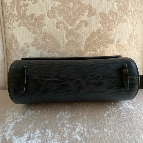 Louis Vuitton Epi black bag - Picture 5 of 7